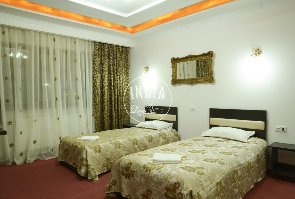 Motel - Restaurant Leon Bacău Zimmer foto